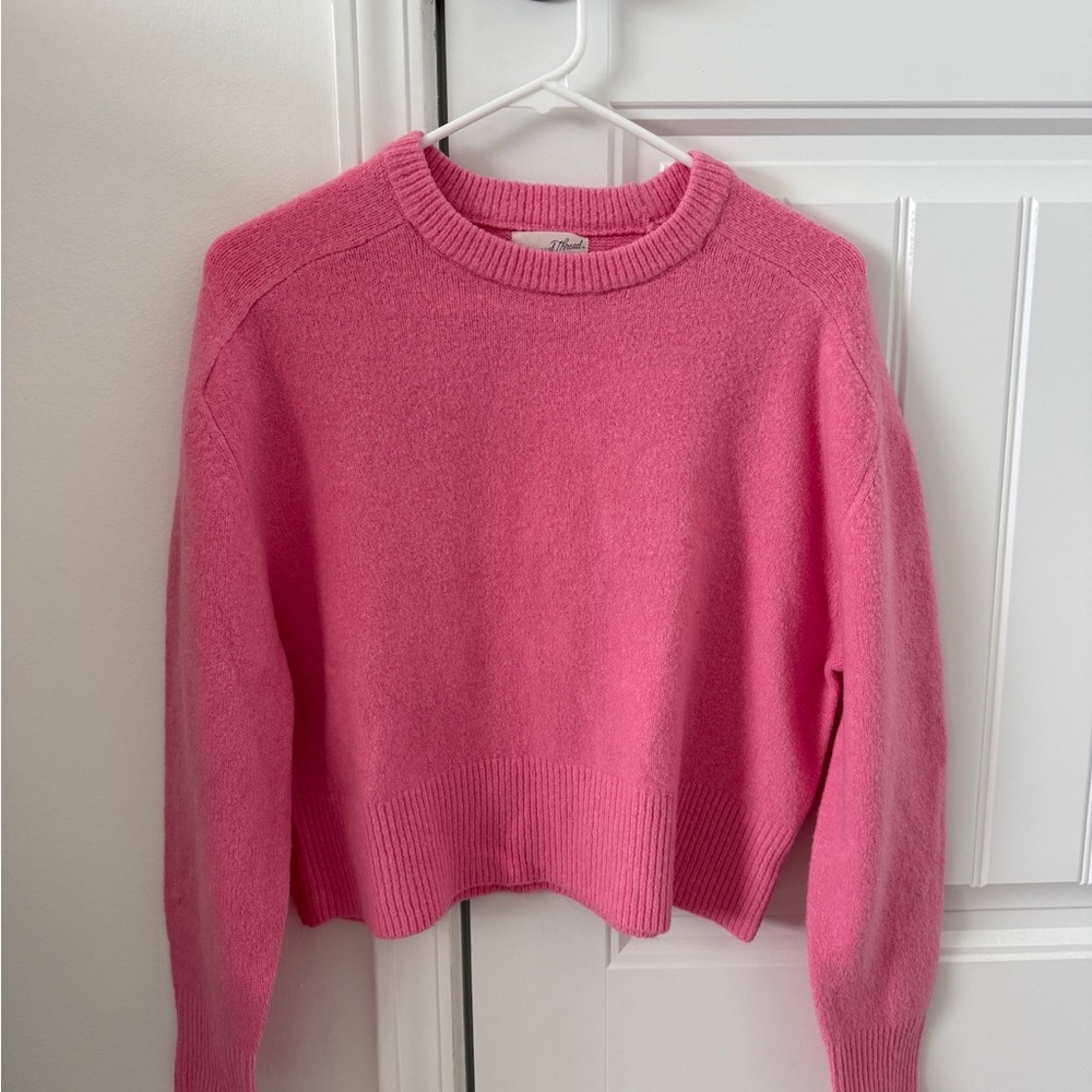 Universal Thread Bright Pink Crew Neck Sweater